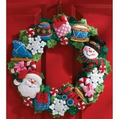 Coupon 😍 Bucilla 🎄 Christmas Toys Felt Wreath Kit ❤️