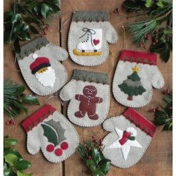 Deals 🧨 Rachel's of Greenfield Warm Hands Felt Ornament Kit 😍